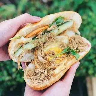 Hình ảnh Bánh mì gà