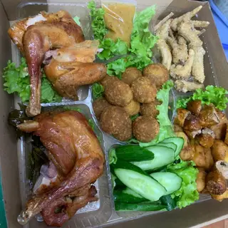 Hình ảnh Mẹt gà 5 món