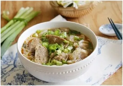 Hình ảnh Bún bò bò viên