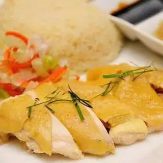 Hình ảnh Cơm gà lá chanh