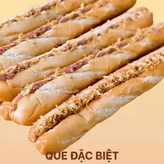 Hình ảnh Bánh mì que đặc biệt