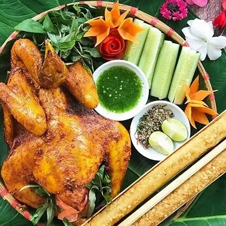 Hình ảnh Gà Nướng nguyên con