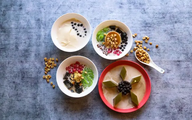 Hình ảnh Chè Tàu Hủ Bà Bổng - Lê Quang Định