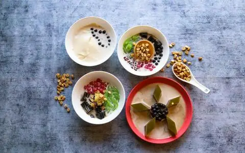 Hình ảnh Chè Tàu Hủ Bà Bổng - Lê Quang Định