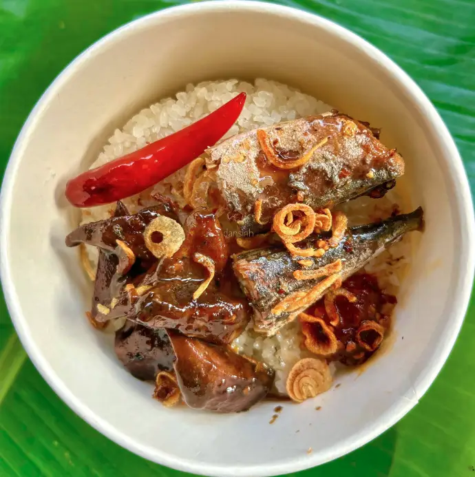 Hình ảnh Xôi cá kho gan rim