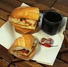 Hình ảnh Bánh mì thập cẩm có trứng