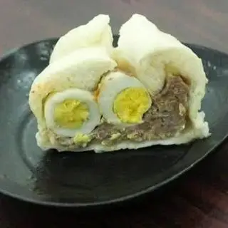 Hình ảnh Bánh bao 2 trứng cút 1 miếng thịt xá xíu