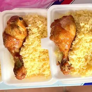 Hình ảnh Cơm gà quay đùi tỏi