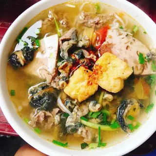 Hình ảnh Bún ốc chả đậu