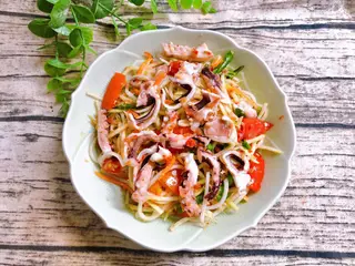 Hình ảnh Gỏi đu đủ Thái Lan - bạch tuộc