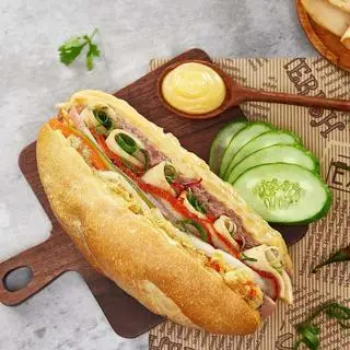 Hình ảnh Bánh mì nóng giòn jambon