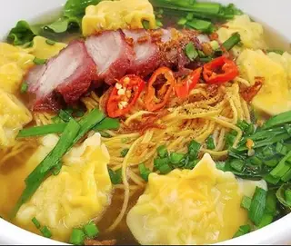 Hình ảnh Hủ tíu mì hoành thánh