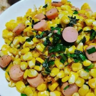 Hình ảnh Bắp xào tôm bơ xúc xích Đức