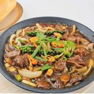 Hình ảnh Cơm bò sốt tiêu xanh - phần nhỏ