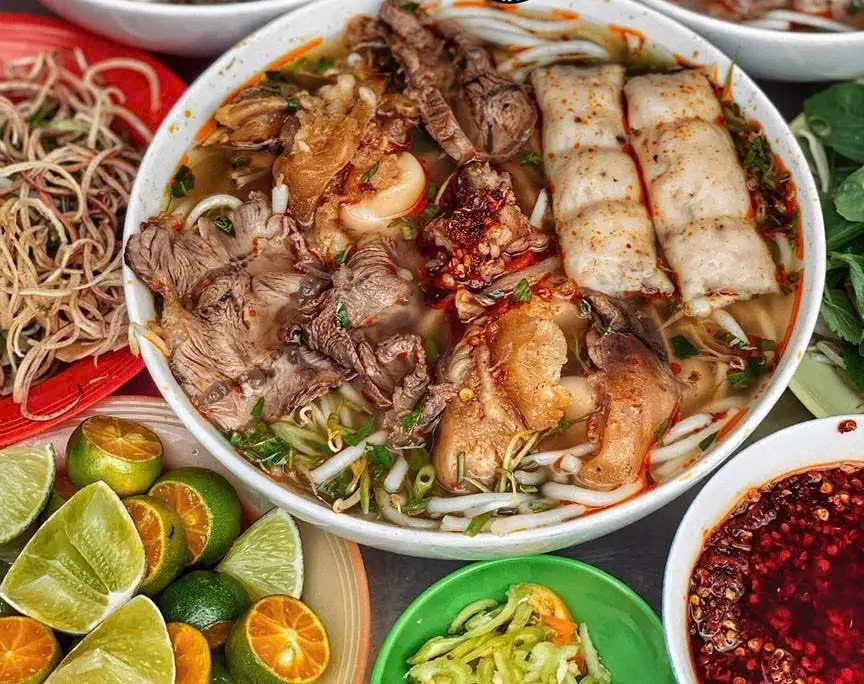 Hình ảnh Bún bò tô đặc biệt