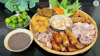 Hình ảnh Bún đậu đầy đủ