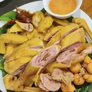 Hình ảnh Gà hấp mía nửa con