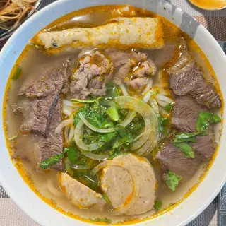 Hình ảnh Bún bò nạm chả