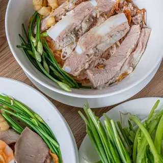 Hình ảnh Hủ tiếu xương thịt