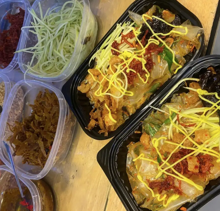 Hình ảnh Bánh tráng Phơi Sương trộn full topping