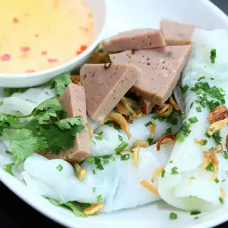 Hình ảnh Bánh ướt chả bò