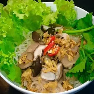 Hình ảnh Hủ tiếu hoành thánh khô chay