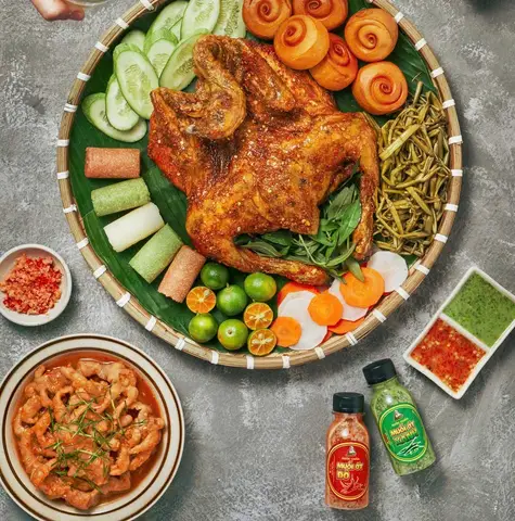 Hình ảnh Gà Quay Bánh Bao 68 - Lê Đức Thọ