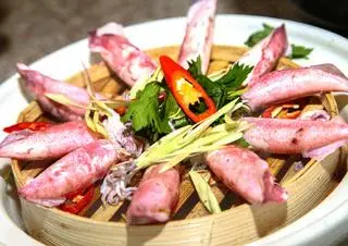 Hình ảnh Mực ống hấp sả