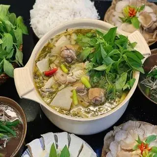 Hình ảnh Lẩu Gà Lá É Nguyên Con Vừa