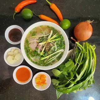 Hình ảnh Pho with medium-rare beef and brisket