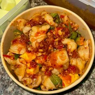 Hình ảnh Chân gà sốt Thái nhỏ
