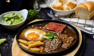 Hình ảnh Bánh mì bít tết