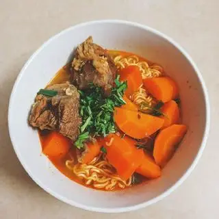 Hình ảnh Mì gói bò kho