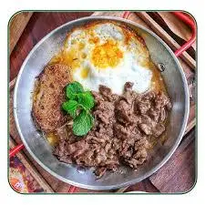 Hình ảnh Bánh mì bò trứng pate