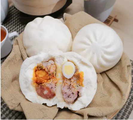 Hình ảnh Bánh bao 1 trứng muối - 1 trứng cút - xá xíu