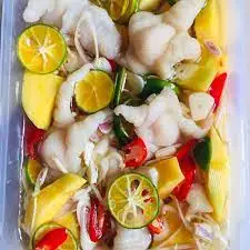 Hình ảnh Chân Gà Rút Xương Sả Tắc Lắc Cóc Xoài