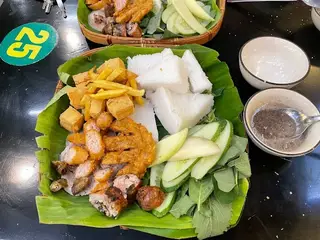 Hình ảnh Bún đậu nem chua rán