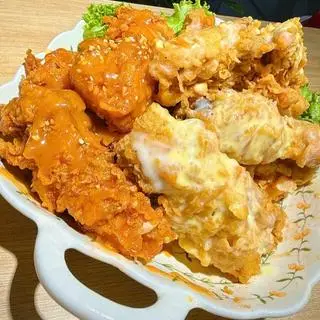 Hình ảnh Nửa con gà bokki mix 2 vị sốt