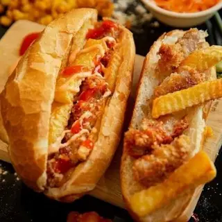 Hình ảnh Bánh mỳ nem khoai size lớn