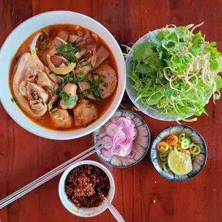 Hình ảnh Thập cẩm bò - không giò heo
