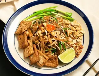 Hình ảnh Pad thái chay