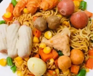 Hình ảnh Mì trộn thập cẩm