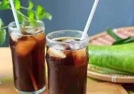Hình ảnh Hồng trà sâm bí đao sương sáo hạt chia 700ml