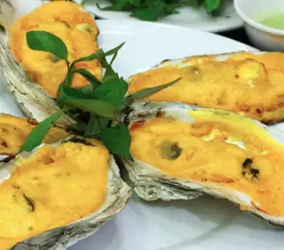Hình ảnh Hàu nướng trứng muối