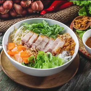 Hình ảnh Bún mắm nêm heo quay