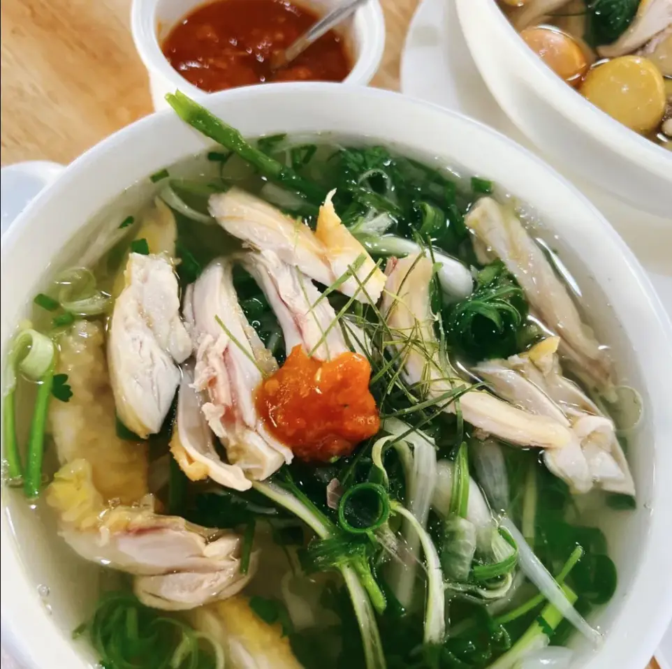 Hình ảnh Phở gà xé