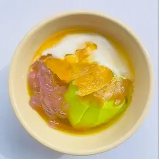 Hình ảnh Tàu hũ lá dứa nóng - cốt dừa