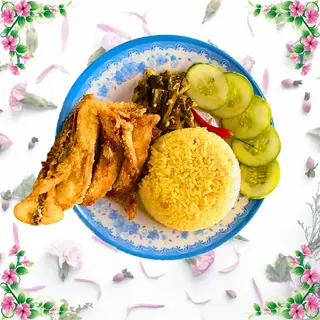 Hình ảnh Cơm gà xối mỡ - má đùi ức