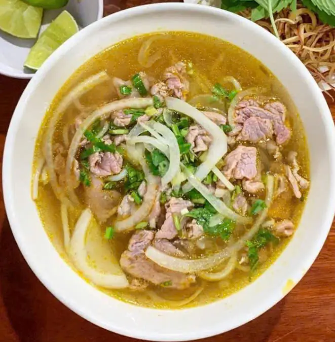 Hình ảnh Bún bò em bé