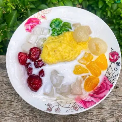 Hình ảnh Cô Tuyết - Chè Nhiệt Đới - Lê Văn Quới